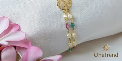 Handcrafted wholesale pearl bracelets manufactured in India for global importers, distributors, retailers, and private-label jewelry brands by OneTrend.