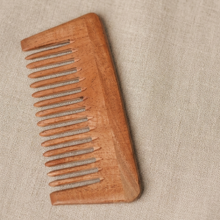 Eco-friendly handcrafted wide tooth wooden hair comb for international wholesalers and retailers
