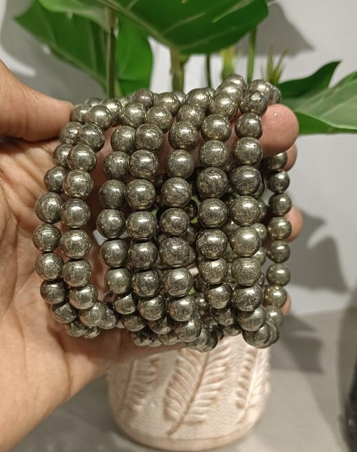Minimalist Pearl Chain Bracelet For Women – Handmade Pearl Bracelets in Keshi Pearl from India