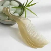 Natural Buffalo Horn Peacock Comb – Handmade Anti-Static Hair Comb